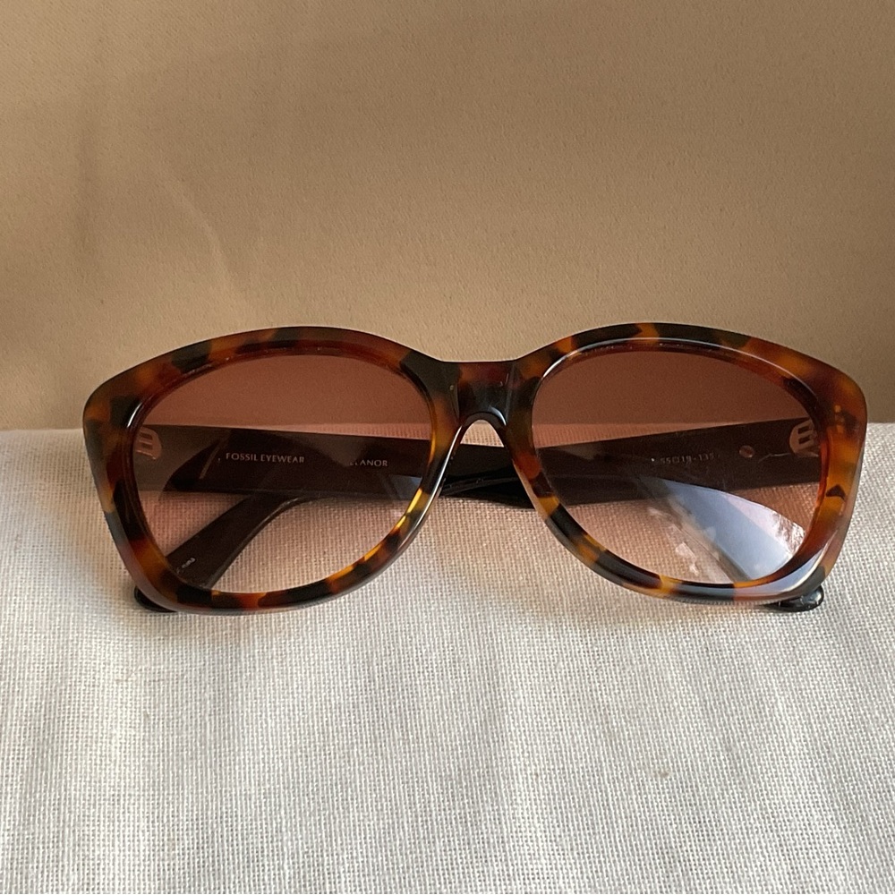 Fossil Eleanor Sunglasses